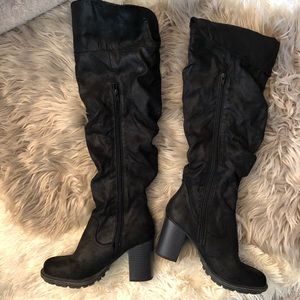 NIB black slouch heeled boots